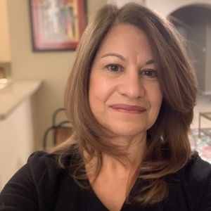 Meet your Posher, Marcela